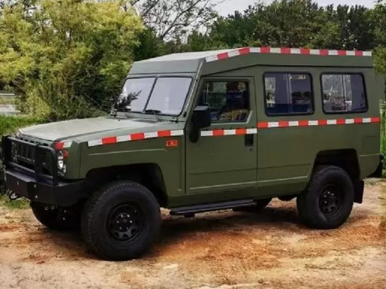 Подземен превозвач на войски